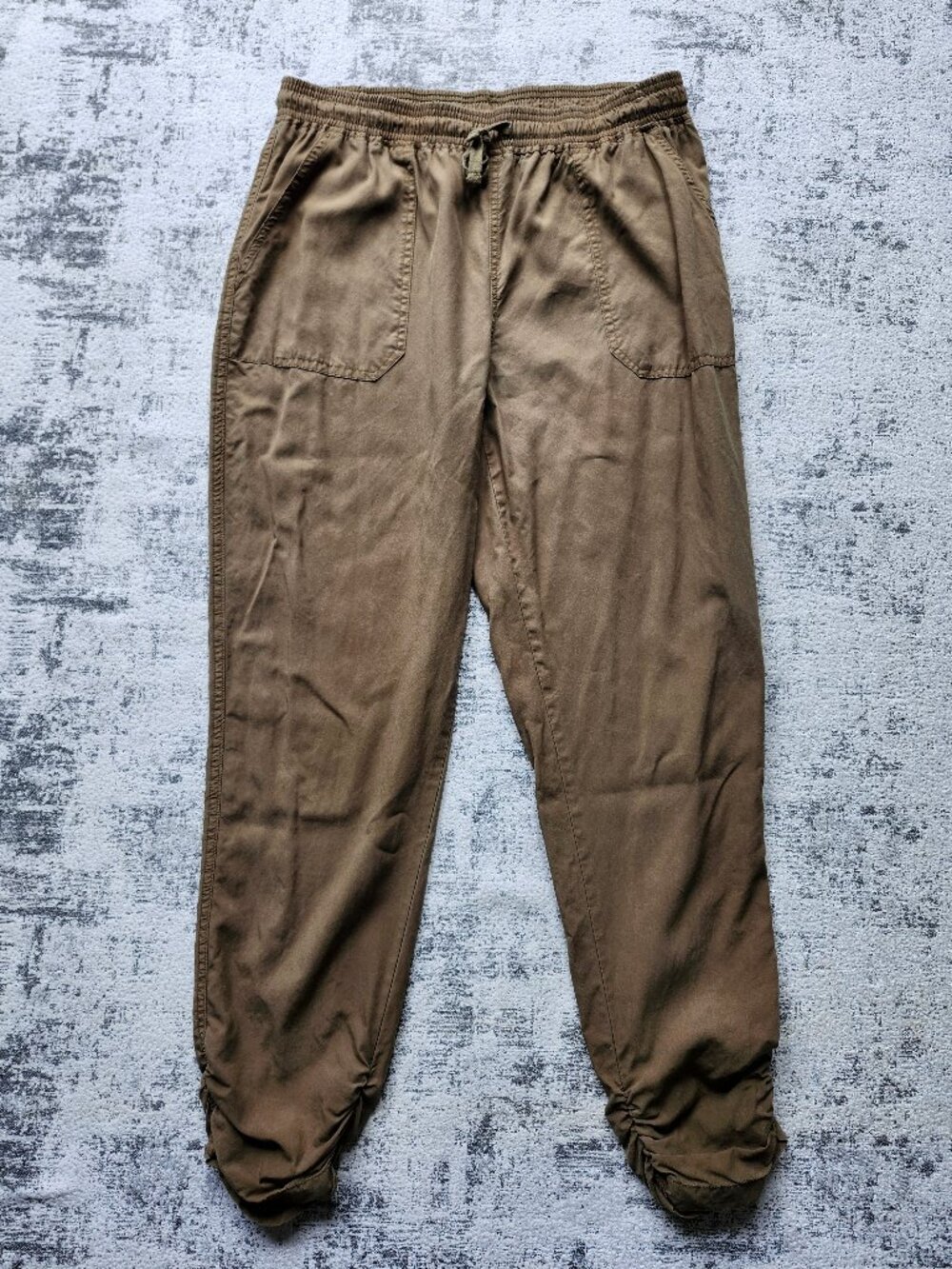 NWT Thread & Supply Cargo Joggers Olive Green Tencel Pants